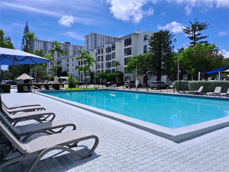 Details for 17570 Atlantic Blvd  104, Sunny Isles Beach, FL 33160