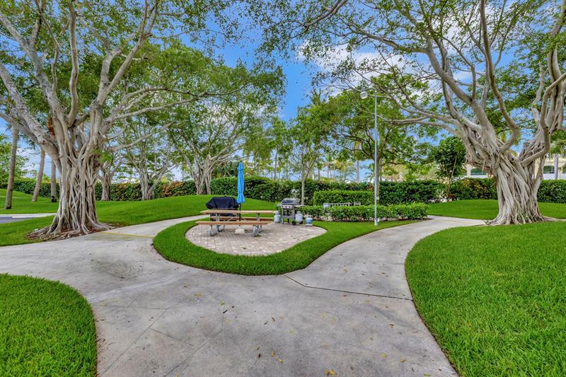 Image 43 of 43 For 1537 Hillsboro Blvd  138