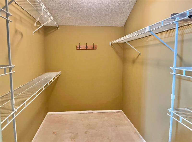 Image 21 of 25 For 809 Sky Pine Way  F