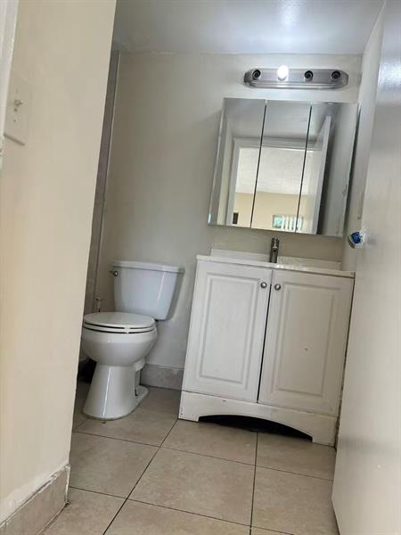 Image 12 of 18 For 704 Meadows Circle 704