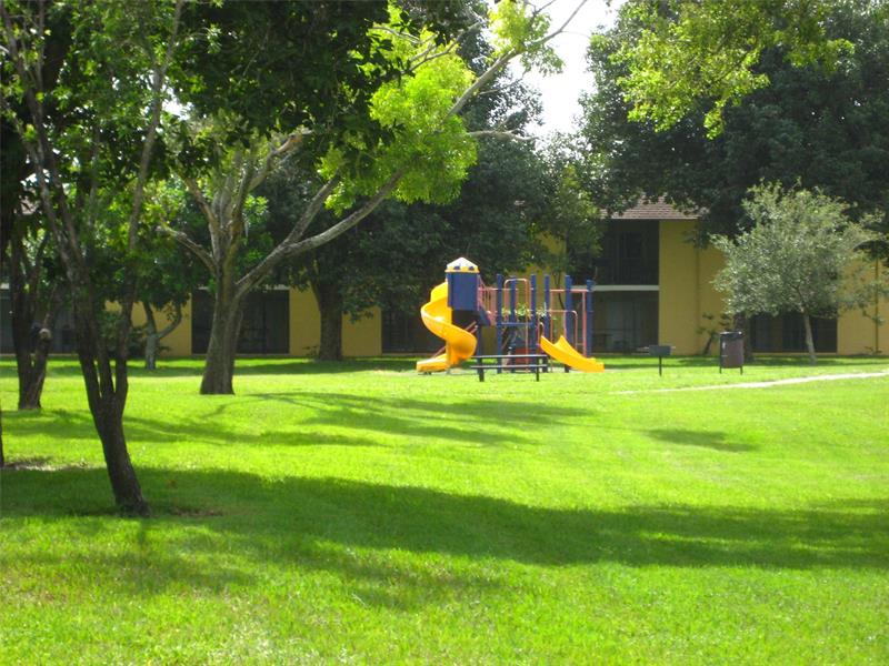 Image 17 of 18 For 704 Meadows Circle 704