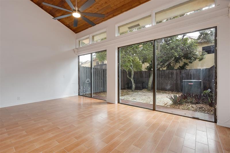 Image 11 of 41 For 7950 11th Ct