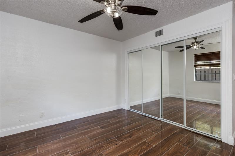 Image 17 of 41 For 7950 11th Ct