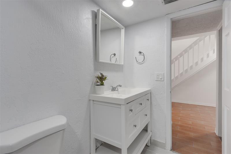 Image 20 of 41 For 7950 11th Ct