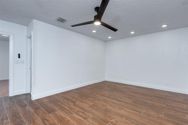 Image 26 of 41 For 7950 11th Ct