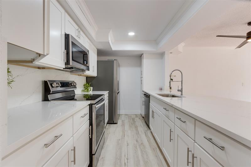 Image 3 of 41 For 7950 11th Ct