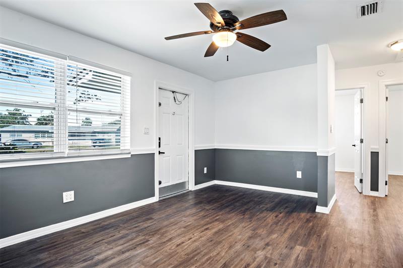 Image 12 of 23 For 101 35th St  A