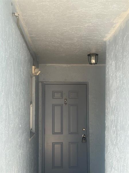 Image 3 of 12 For 1021 45th St  5