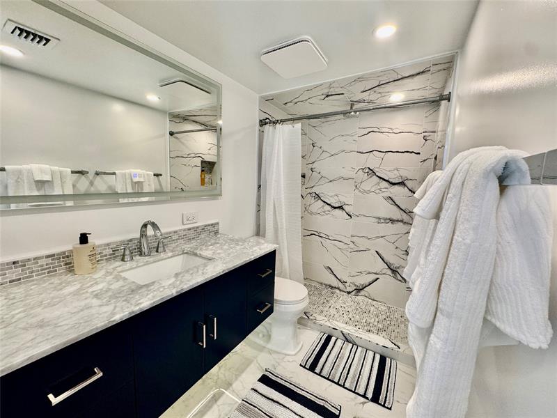 Image 14 of 17 For 4100 Tivoli Ct  201