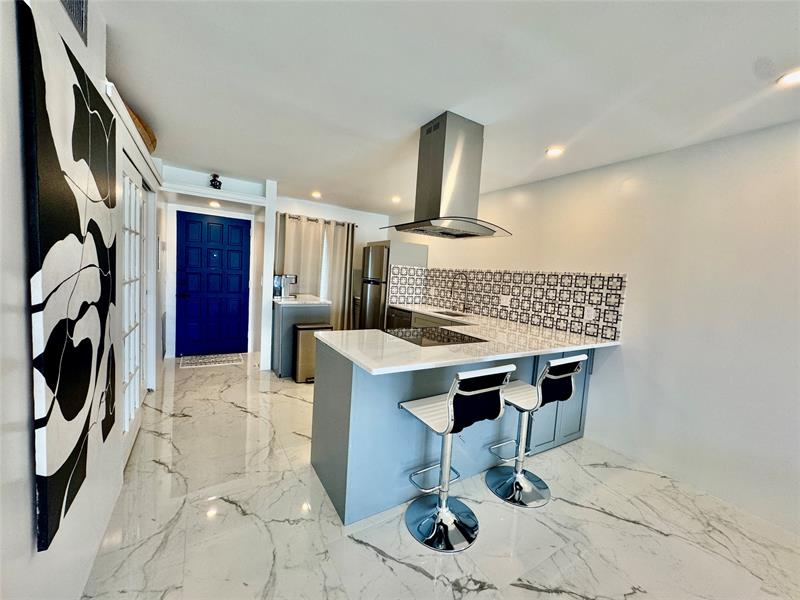 Image 3 of 17 For 4100 Tivoli Ct  201