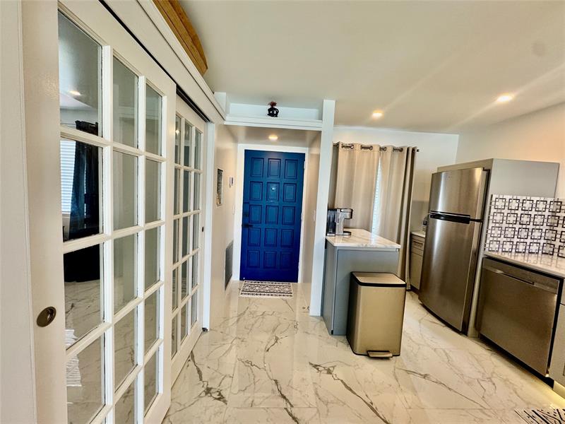 Image 7 of 17 For 4100 Tivoli Ct  201