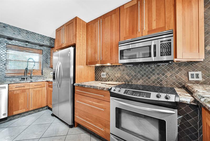 Image 10 of 31 For 1775 Andrews Sq  308w