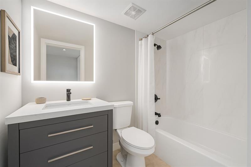 Image 16 of 31 For 1775 Andrews Sq  308w