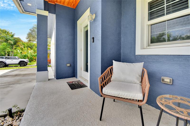 Image 3 of 36 For 4796 Horizon Ave