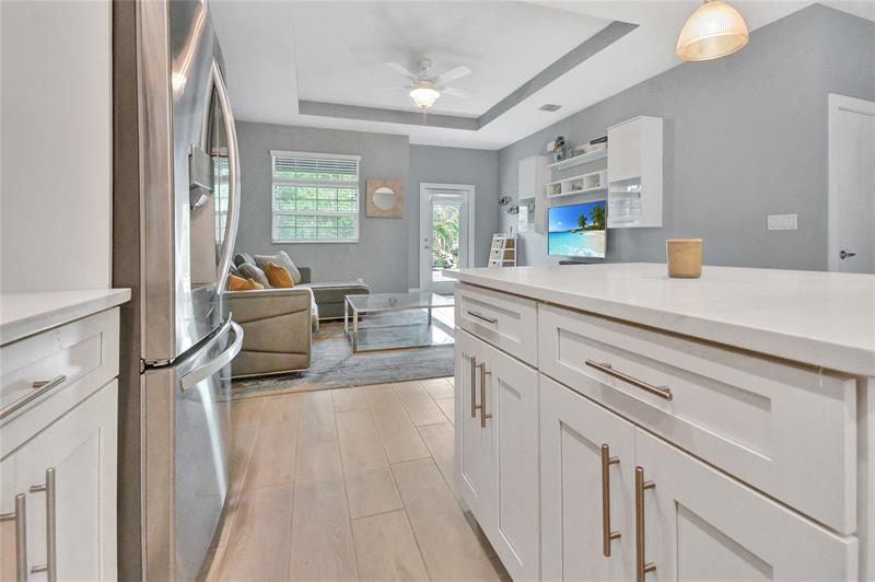 Image 6 of 36 For 4796 Horizon Ave