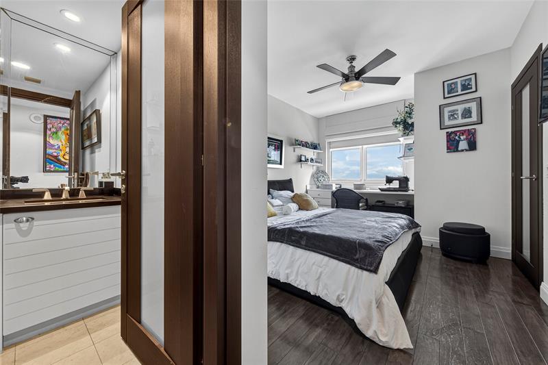 Image 28 of 66 For 2845 9th St  806