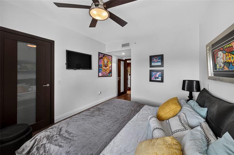 Image 30 of 66 For 2845 9th St  806