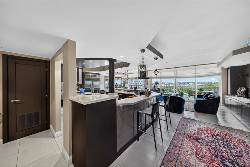 Image 36 of 66 For 2845 9th St  806