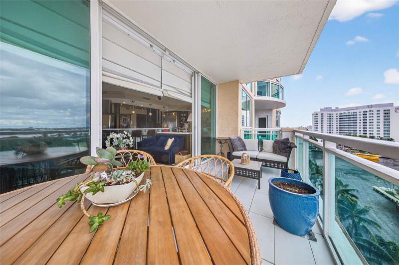 Image 53 of 66 For 2845 9th St  806