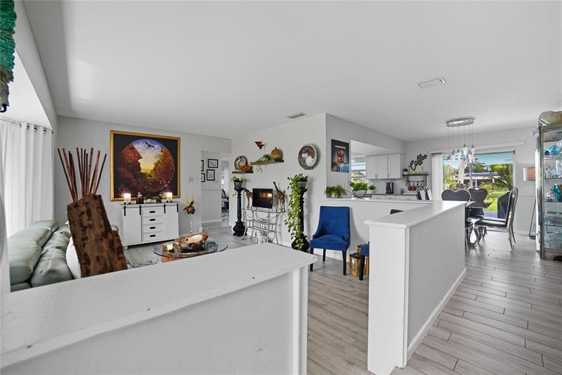 Image 11 of 40 For 7505 40th Pl
