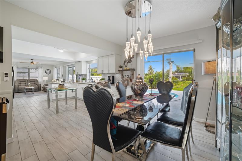 Image 17 of 40 For 7505 40th Pl