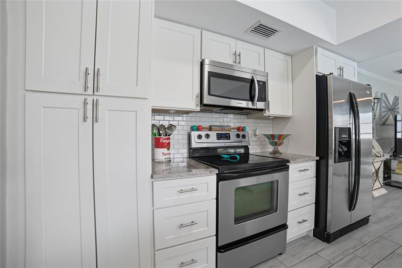 Image 19 of 40 For 7505 40th Pl