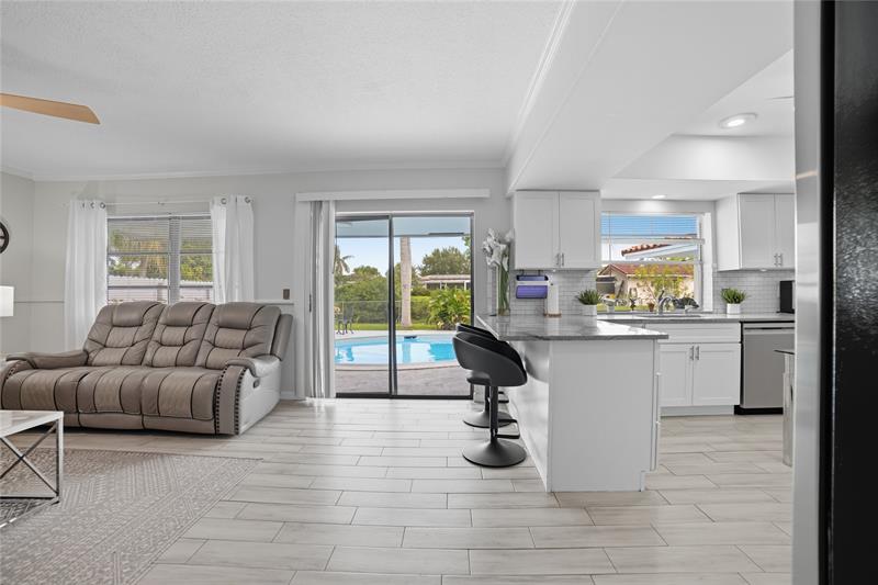Image 22 of 40 For 7505 40th Pl