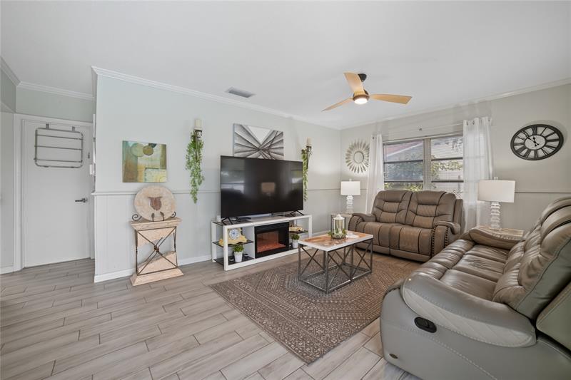 Image 24 of 40 For 7505 40th Pl