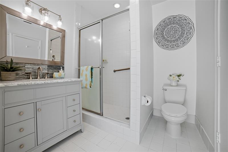 Image 32 of 40 For 7505 40th Pl