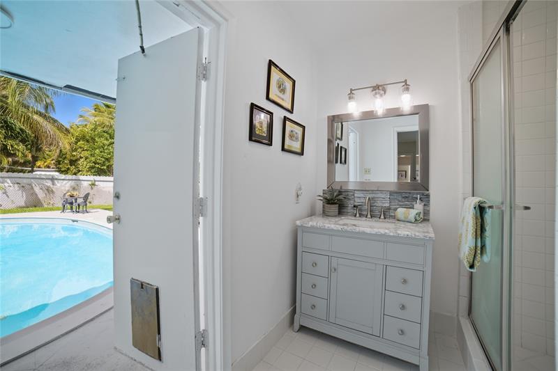 Image 33 of 40 For 7505 40th Pl