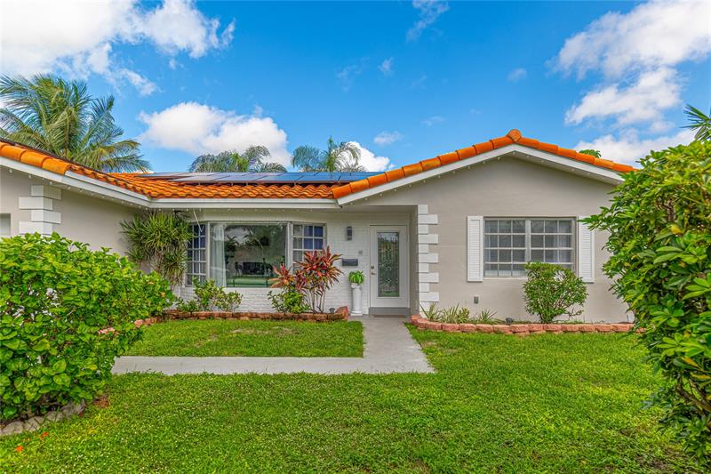 Image 9 of 40 For 7505 40th Pl
