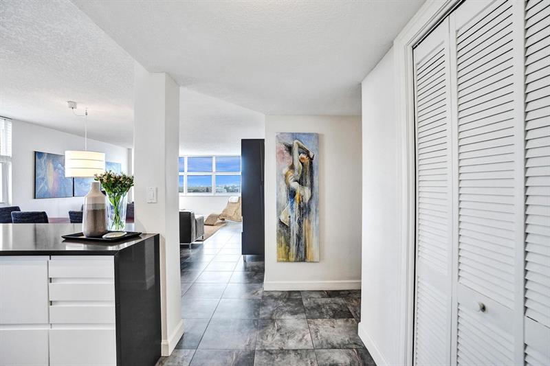 Image 12 of 84 For 800 20th Ave  915