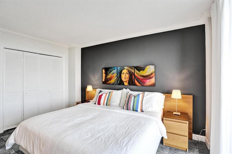 Image 31 of 84 For 800 20th Ave  915