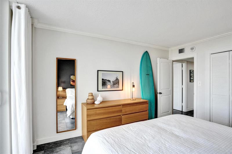 Image 32 of 84 For 800 20th Ave  915