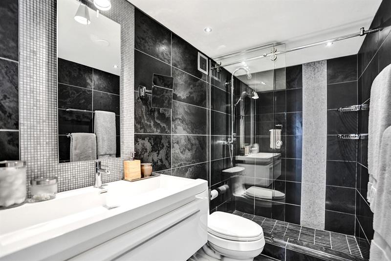 Image 33 of 84 For 800 20th Ave  915