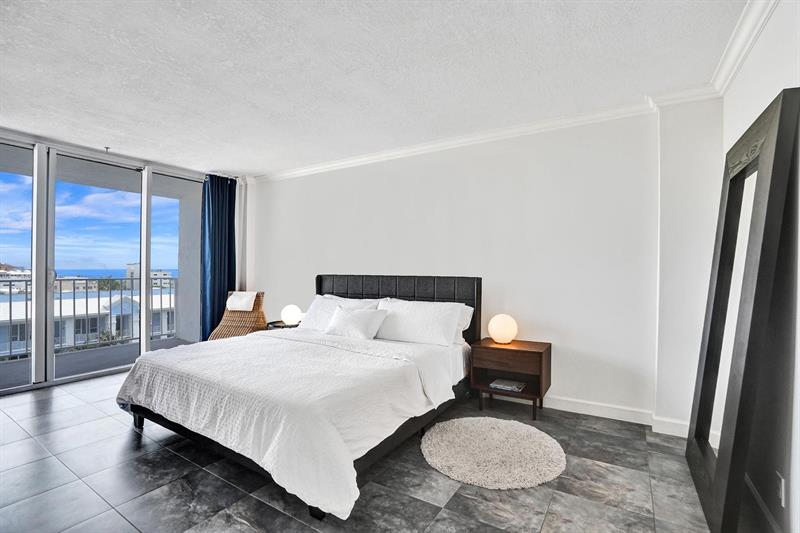 Image 34 of 84 For 800 20th Ave  915