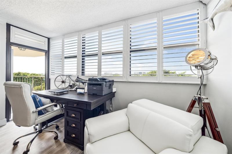 Image 14 of 25 For 859 Jeffery Street  6090