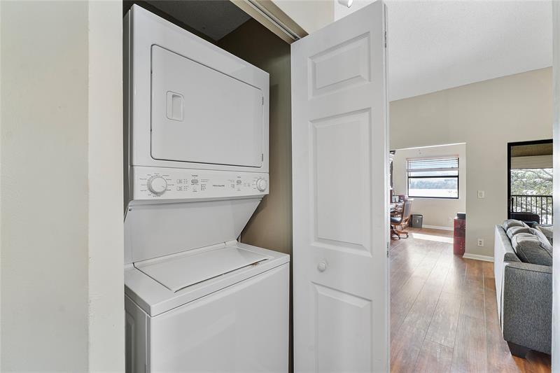 Image 29 of 45 For 2112 Congressional Way  2112