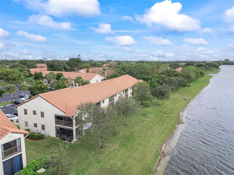 Image 4 of 45 For 2112 Congressional Way  2112