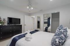 Image 5 of 13 For 4155 49th St