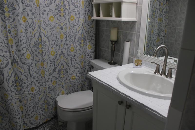 Image 10 of 21 For 432 70 Avenue  232
