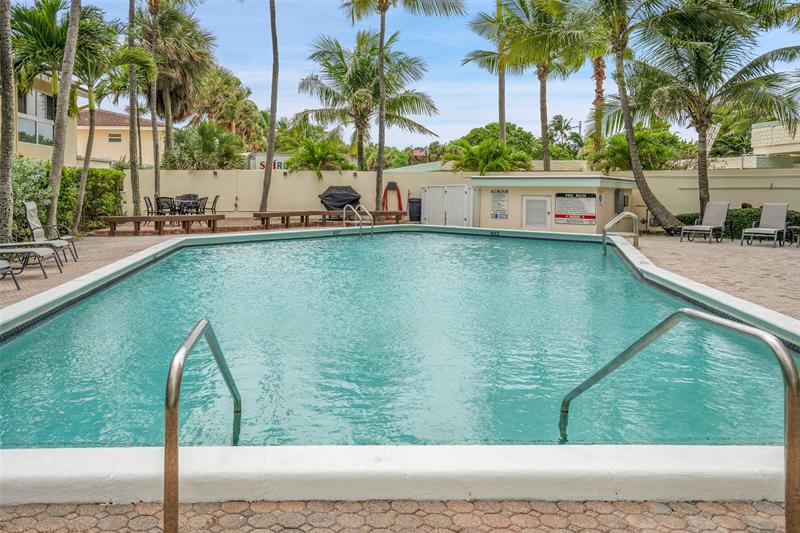 Image 25 of 29 For 6000 Ocean Blvd  6e