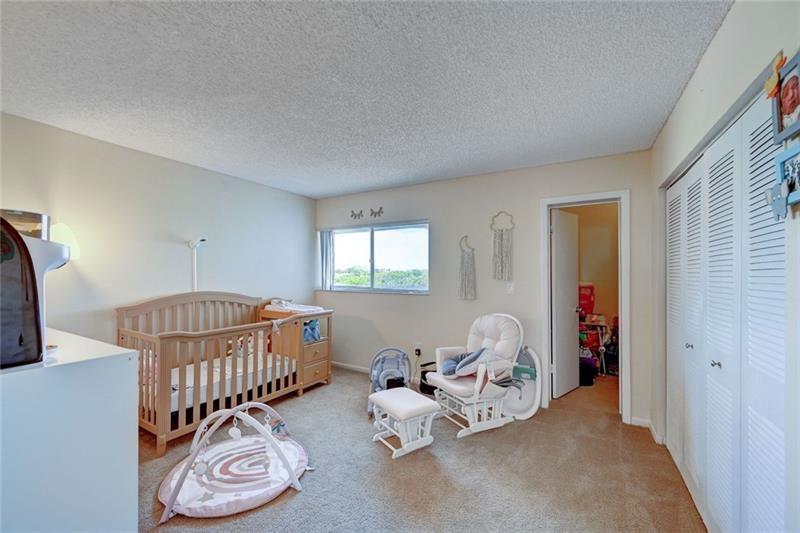 Image 7 of 14 For 731 Pine Island Rd  404