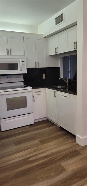 Image 15 of 31 For 10790 14th St  180