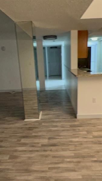 Image 4 of 5 For 5570 44 St  201a