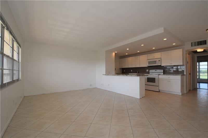 Image 11 of 28 For 2801 Victoria Way  J4