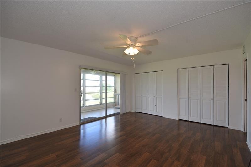 Image 20 of 28 For 2801 Victoria Way  J4