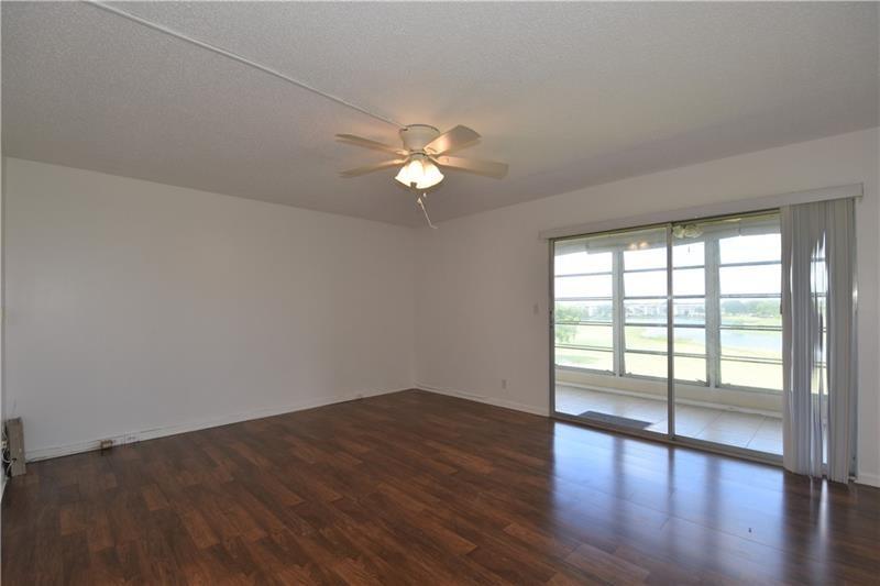 Image 22 of 28 For 2801 Victoria Way  J4