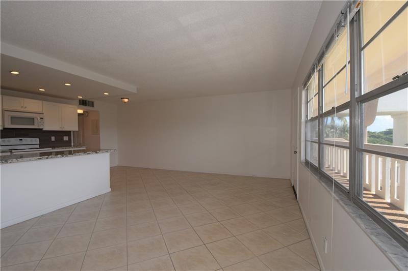 Image 8 of 28 For 2801 Victoria Way  J4