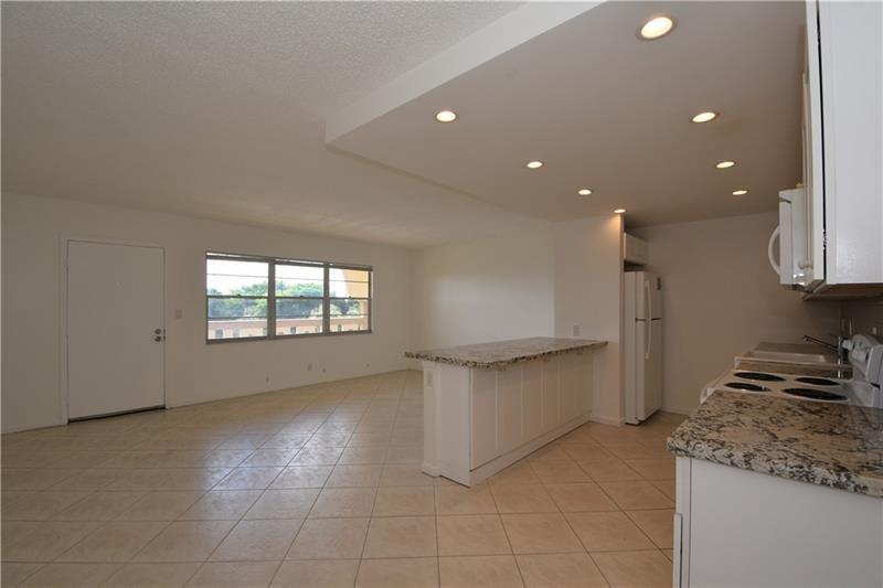 Image 9 of 28 For 2801 Victoria Way  J4